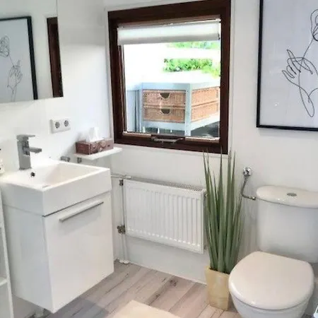 In Wervershoof Mit Terrasse Und Garten By Interhome *