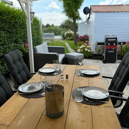 Casa vacanze In Wervershoof Mit Terrasse Und Garten By Interhome *
