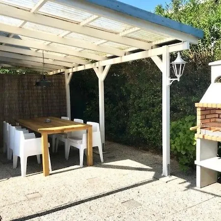 In Mit Terrasse Und Garten By Interhome Дом отдыха