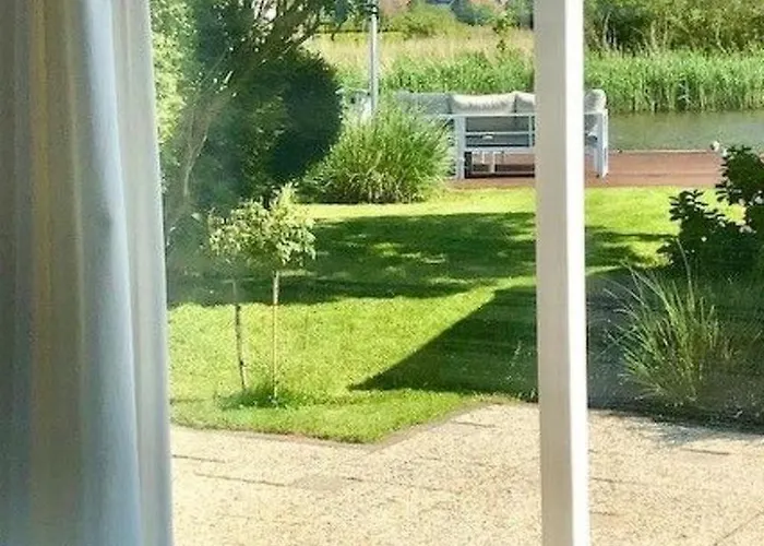 In Wervershoof Mit Terrasse Und Garten By Interhome