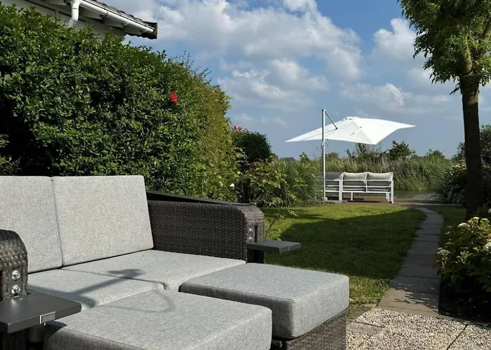 In Wervershoof Mit Terrasse Und Garten By Interhome *