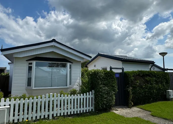 Holiday home In Wervershoof Mit Terrasse Und Garten By Interhome